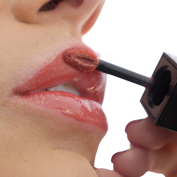 DustyPinkBlush ProductsinUse 1800x1800 dd3a3eed 0c78 4a96 9191 00c485d178c9 1600x PhotoRoom